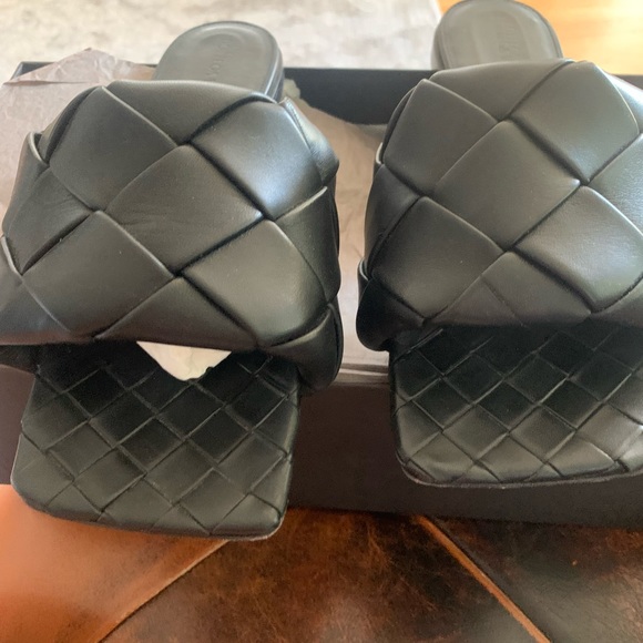 Bottega Veneta square toe sandals - Picture 3 of 4